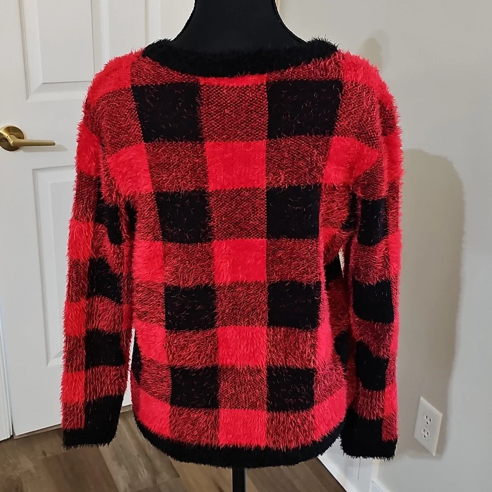 Sweater - Picture 8 of 14